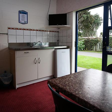 New Plymouth Top 10 Holiday Park Номер фото