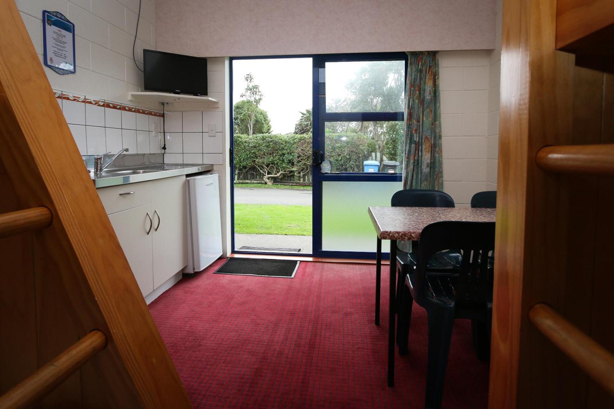 New Plymouth Top 10 Holiday Park Номер фото