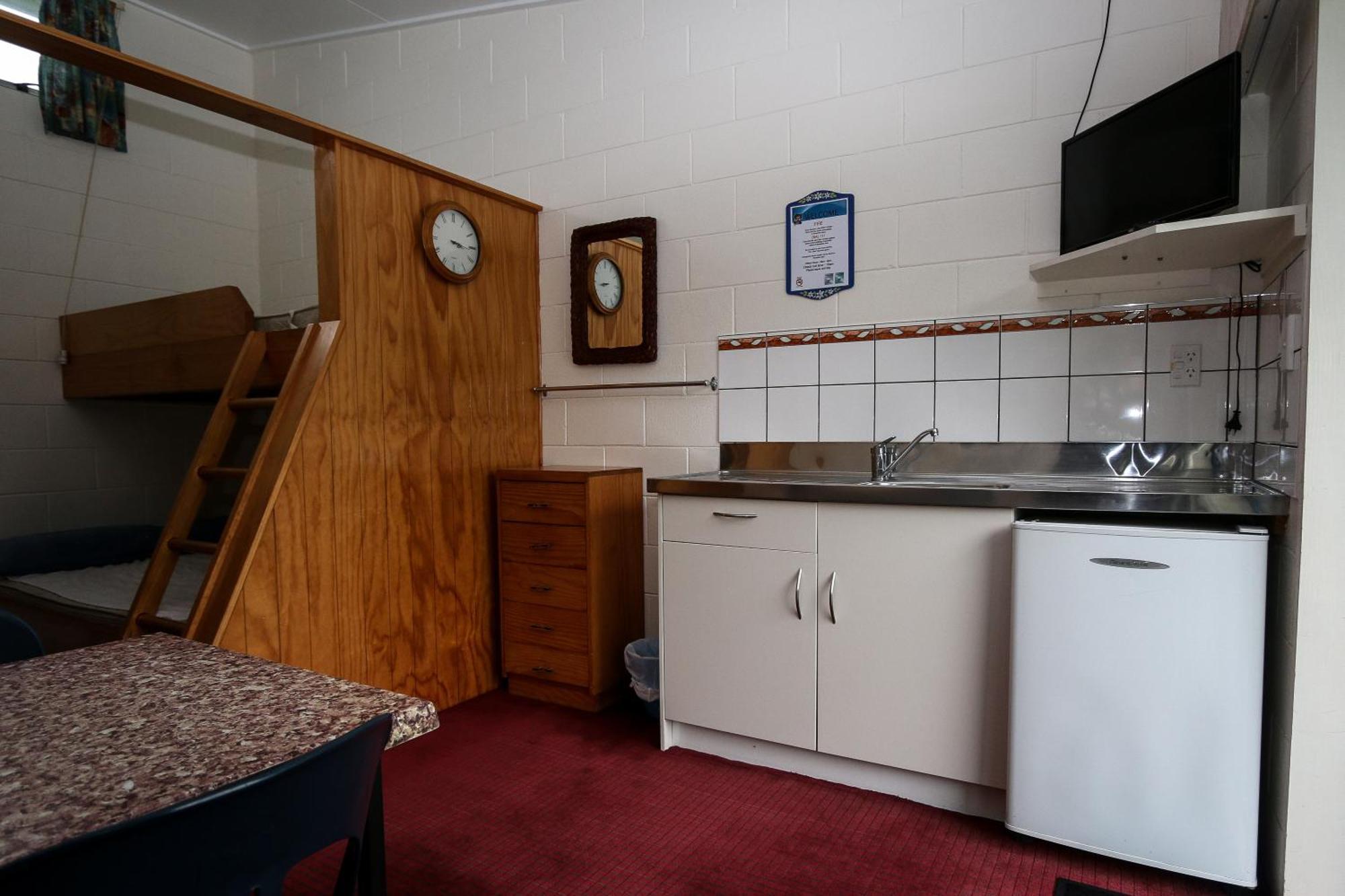 New Plymouth Top 10 Holiday Park Номер фото