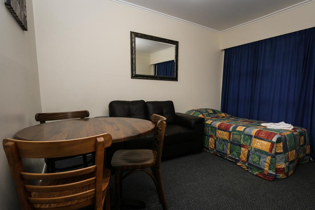 New Plymouth Top 10 Holiday Park Номер фото