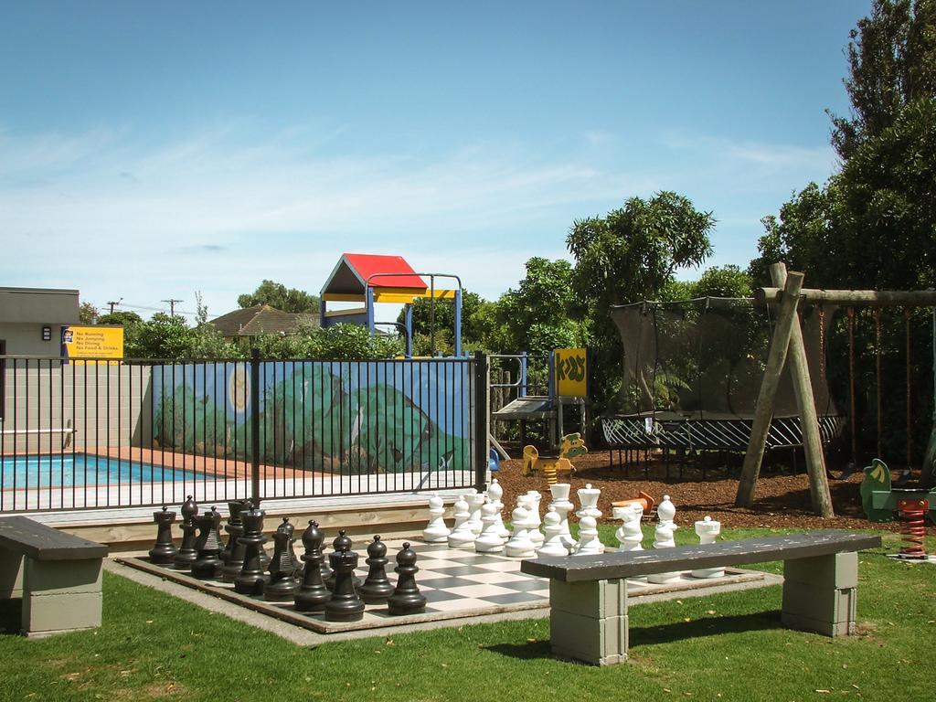 New Plymouth Top 10 Holiday Park Экстерьер фото