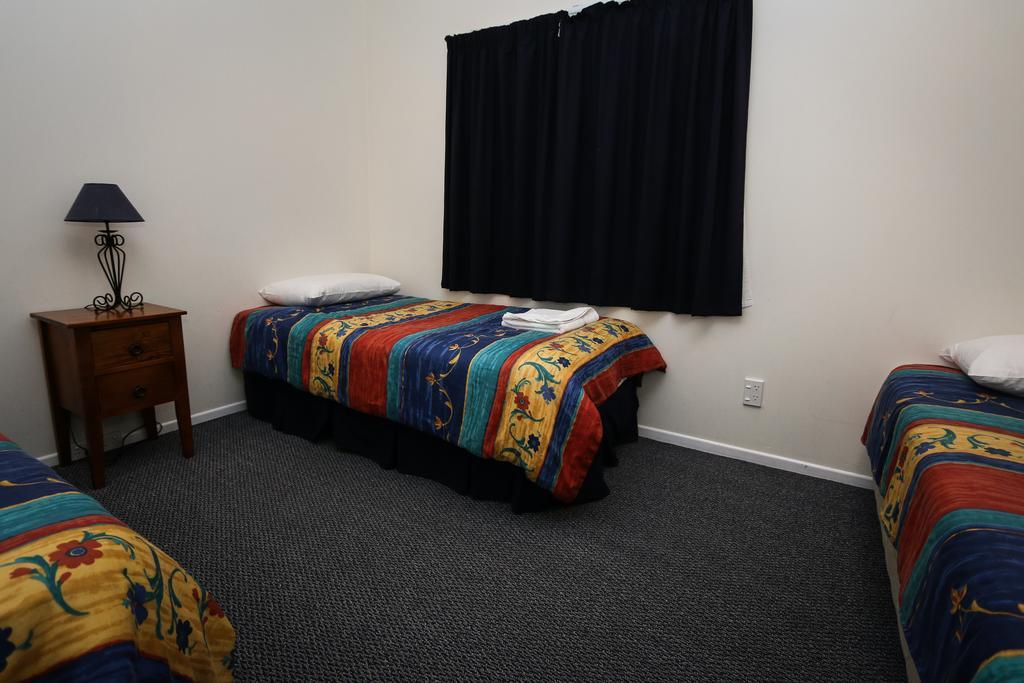 New Plymouth Top 10 Holiday Park Номер фото